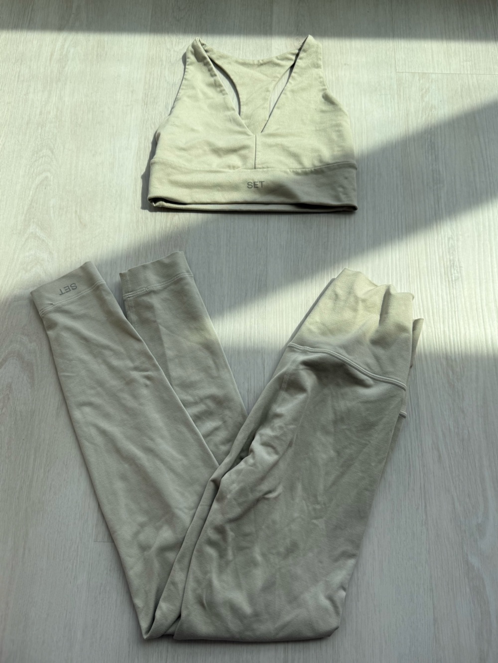 SET Active Original Luxform Leggings and Bra Small Beige